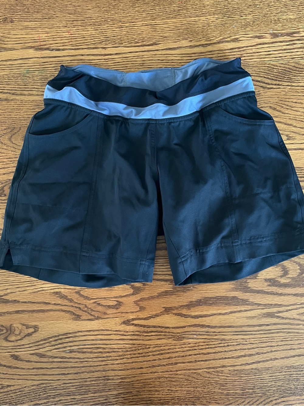 Specialized Women’s padded bike shorts